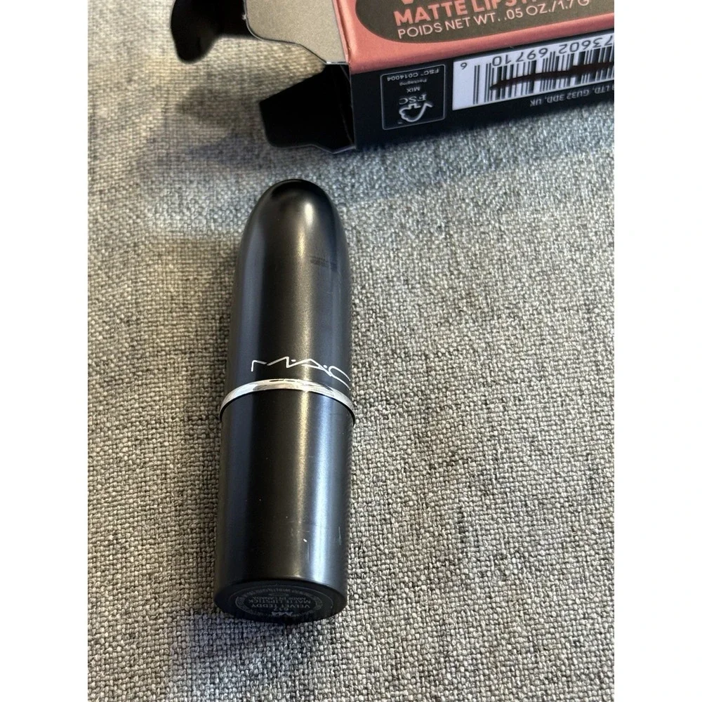 MAC Maximal Lipstick Matte - Velvet Teddy‎ #617 - Full Size No Box